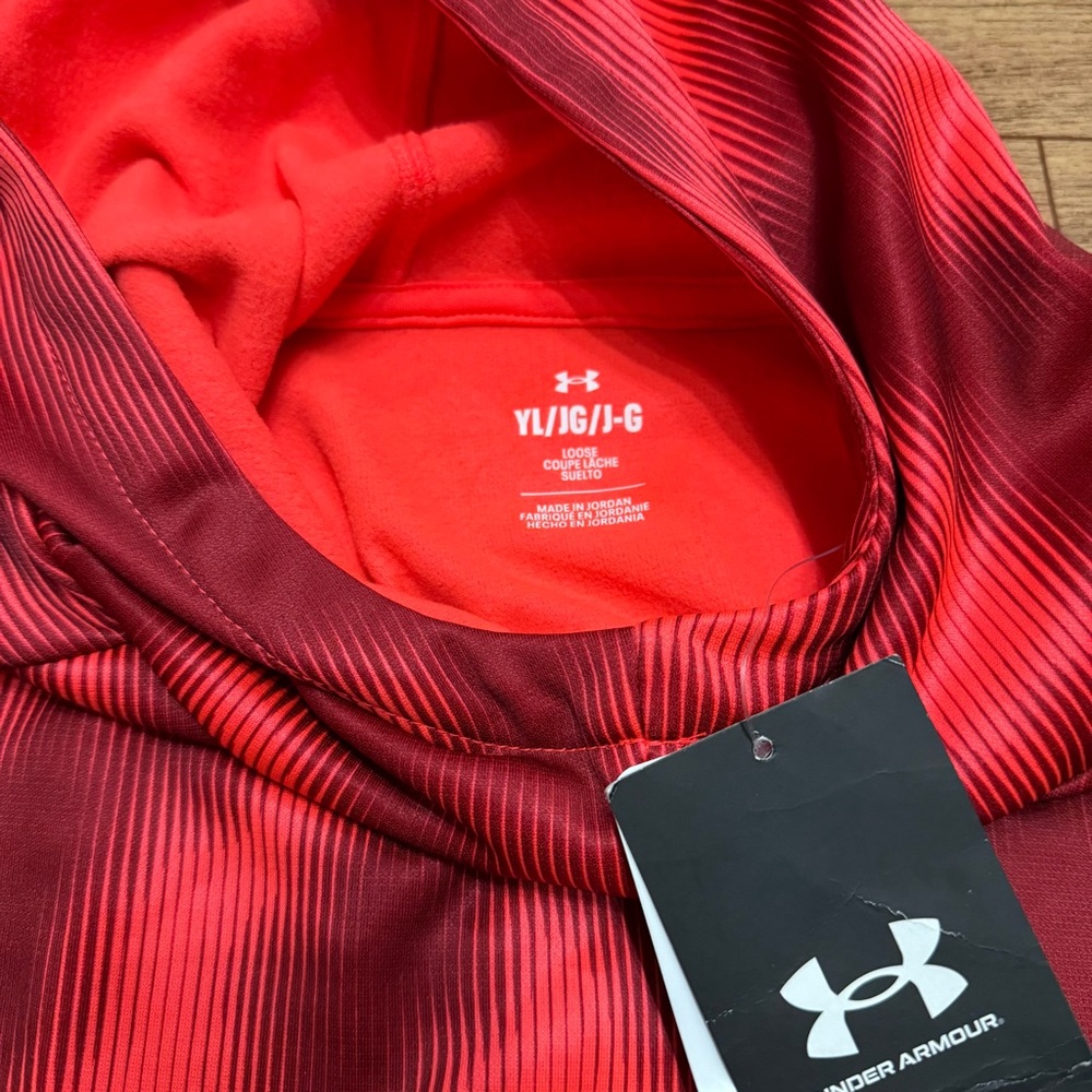 Under Armour Crimson and Black Athletic hoodie - Picture 4 of 4